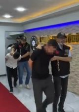 İzmir'de 67 Vatandaşı 20 Milyon Lira Dolandırdılar