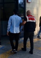 İzmir'de DEAŞ'a y&ouml;nelik operasyon: İki kişi g&ouml;zaltına alındı