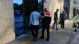 İzmir'de DEAŞ'a yönelik operasyon: İki kişi gözaltına alındı