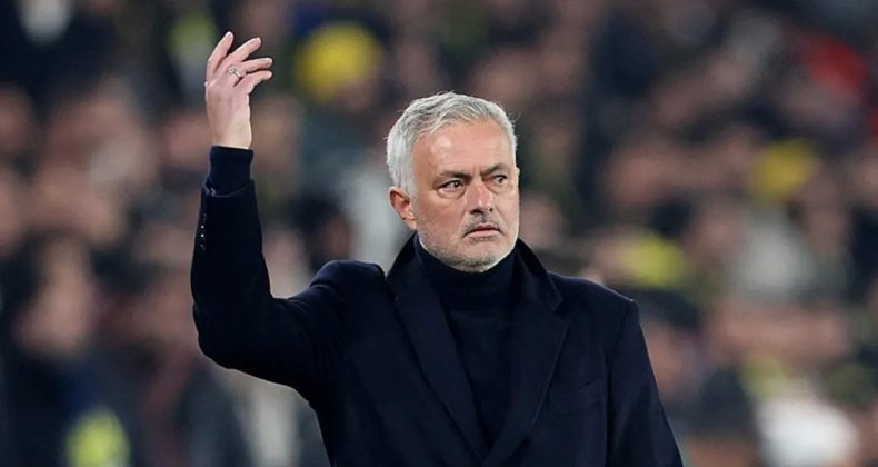 Jose Mourinho'dan Sürpriz Açıklama! Yapılan Teklifi Açıkladı…