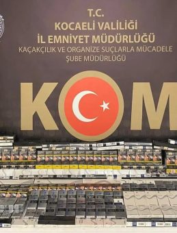 Kartepe'de 700 Paket Kaçak Sigara Yakalandı