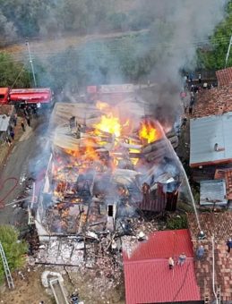 Kastamonu'da Yangın: 1 Konak ve 1 Ev Zarar Gördü