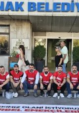 Konak&rsquo;ta Yatmayan Maaşlar İş&ccedil;ileri Sokağa D&ouml;kt&uuml;