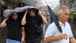 Kuvvetli Yağış Uyarısı! Fırtına ve Sağanak Bekleniyor | Meteoroloji Saat Vererek Açıklama Yaptı: İşte Etkili Olacak İller