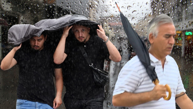 Kuvvetli Yağış Uyarısı! Sarı Alarm Verildi | Meteoroloji Saat Vererek Duyurdu: İşte Etkili Olacak İller