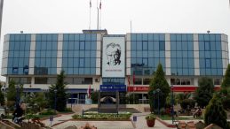 Menderes Yine Satıyor!