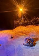 Motosiklet Yoldan &Ccedil;ıktı: 1 &Ouml;l&uuml;, 1 Yaralı