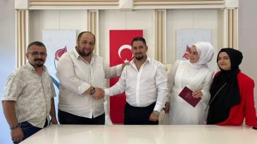 Nikahlarına Otob&uuml;s Şof&ouml;r&uuml; Yetiştirdi, Şof&ouml;r&uuml; Nikah Şahidi Yaptılar