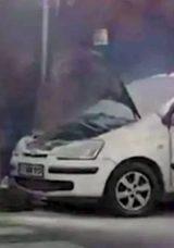 Park Halindeki Ara&ccedil; Yandı! Korku Dolu Anlar Yaşandı