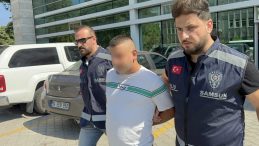 Samsun'da Ağabeyine Saldıran Kişiyi Bıçakla Yaraladı: O Anlar Kameralarda!