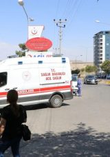 Şanlıurfa'da Kavşakta Kaza: K&uuml;&ccedil;&uuml;k Kız Hayatını Kaybetti