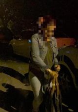 Tartıştığı erkek arkadaşını bı&ccedil;akladı