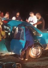TIR ile otomobil kafa kafaya &ccedil;arpıştı: 3 &ouml;l&uuml;