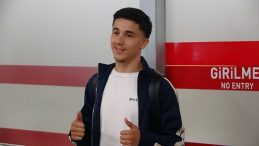 Trabzonspor'un Yeni Oyuncusu Bouchouari Trabzon'a Ulaştı
