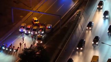 Trafik G&uuml;venliğini Tehdit Eden 17 Motosikletli Yakalandı