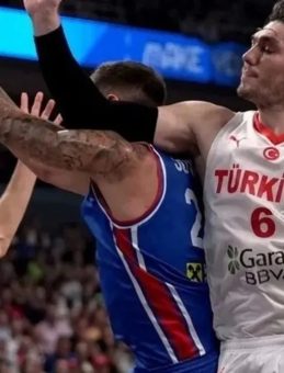 TRT Spor Canlı İzle: Türkiye – İsveç basketbol maçı TRT Spor canlı yayın ekranında!