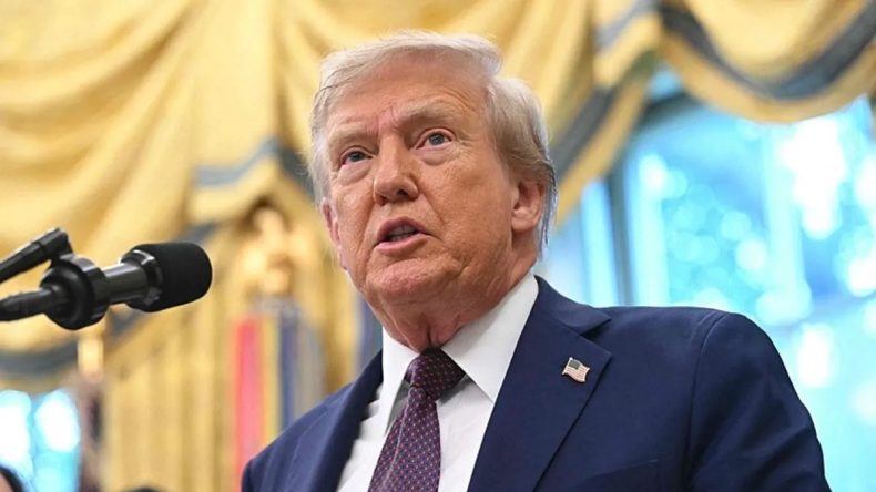 Trump'tan Açıklama: ABD, Karayipler'de Bir Gemiyi Hedef Aldı