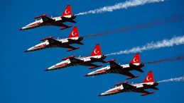 Türk Yıldızları'ndan Çekya'da Tarihi Başarı