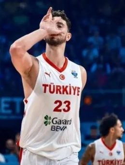 Türkiye ve İsveç Basketbol Maçı Ne Zaman, Saat Kaçta ve Hangi Kanalda Yayınlanacak? 12 Dev Adamın Çeyrek Final Mücadelesi!