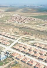 T&uuml;rkiye&rsquo;nin İlk Kırsal Uydu Kentine Tam Not
