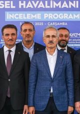 Ulaştırma ve Altyapı Bakanı Abdulkadir Uraloğlu Bayburt-G&uuml;m&uuml;şhane B&ouml;lgesel Havalimanında A&ccedil;ıklamalarda Bulundu