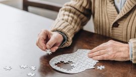 Unutkanlık Normal Değil! Alzheimer Belirtilerini Fark Etmenin 5 Yolu