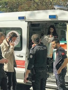 'Babası alacak' deyip parka bıraktılar