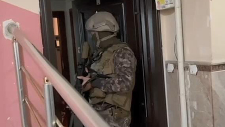 'Piro' Çetesi'ne Düzenlenen Operasyonda 4 İlde 32 Gözaltı