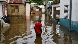 'Yüzyılın fırtınası' etkileyici bir güçle ilerliyor