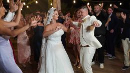 12 Bin Kilometrelik Mesafe Aşka Engel Olmadı: Antalya'da İlginç Düğün