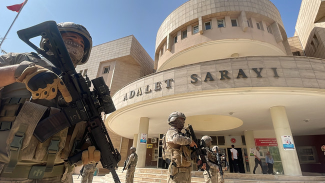 3 milyon lirası buhar olacaktı! Jandarmanın dikkati sayesinde kurtuldu