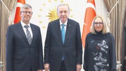 4 Büyükelçiden Güven Mektubu