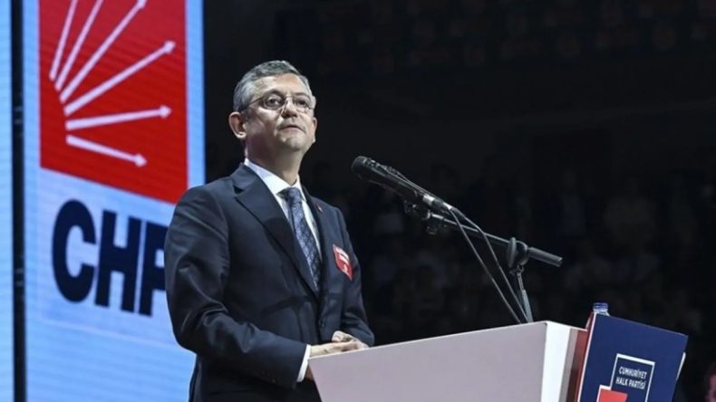 579 Sayfalık İddianameye 6 Dakikada Yalanlama: CHP Y&ouml;netimi &Uuml;&ccedil; Maymunu Oynuyor