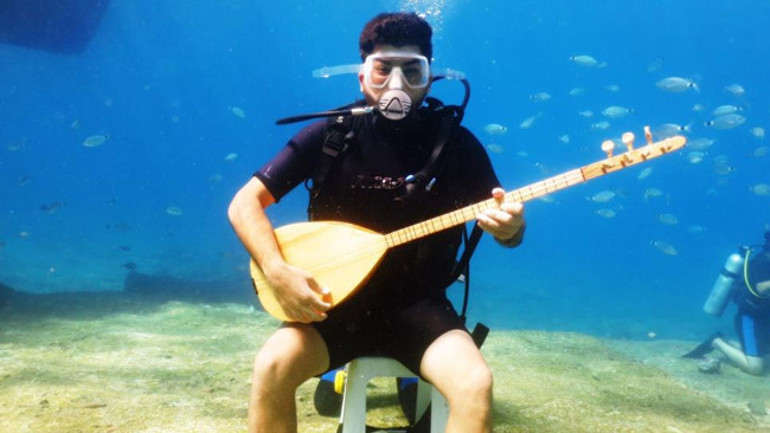 Yunus Koşar dalış sırasında