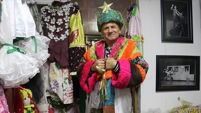 Şenol Dönmez'in kostümleri