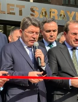 78 Adliyeden 388 Müstakil Adliyeye! Adalet Bakanı Tunç İzmir'de Konuştu