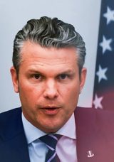 ABD Savunma Bakanı Hegseth&rsquo;in U&ccedil;ağı İngiltere&rsquo;ye Zorunlu İniş Yaptı!