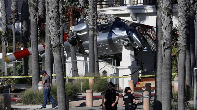 ABD'de Şok Edici Kaza: Helikopter Sahildeki Otele Çarptı