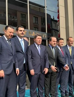 Adalet Bakanı Tunç, Kemalpaşa Adalet Sarayı’nın açılışını yaptı