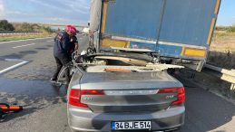 Adana'da Korkunç Kaza! Otomobil Park Halindeki TIR'a Saplandı: 1 Kişi Hayatını Kaybetti!