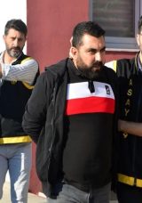 Adana'da Kuzenler Arasında Tartışma Kanlı Bir Olayla Sonu&ccedil;landı: Sopayla Darp Edildi, Bı&ccedil;akla &Ouml;ld&uuml;r&uuml;ld&uuml;!