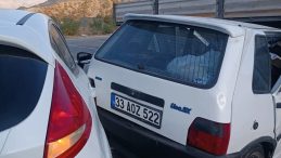 Adıyaman'da Korkutan Kaza: İki Araç Çarpıştı, 5 Kişi Yaralandı!