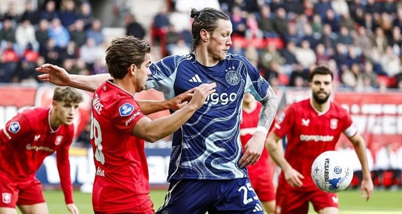Ajax Geriden Gelerek Kazanmayı Başardı