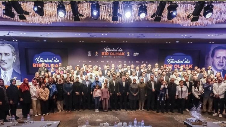 AK Parti Kampında Telefon Mesajı