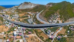 Akdeniz Sahil Yolu'nun Yeşilovacık–Aydıncık Kesimi Hizmete Sunuldu