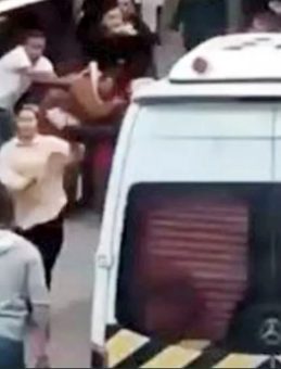 Akraba ailelerin evlilik kavgası kanlı sona erdi! 1 ölü, 4 yaralı