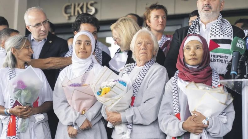 Aktivistler: Türkiye, insanlığa olan inancımızı tekrar kazandırdı