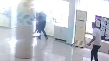 Antalya'da &Ouml;ğretmene Tokat Atan Veli Tutuklandı