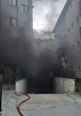 Apartmanda Patlama ve Yangın İhbarı: 10 Kişi İtfaiye tarafından Kurtarıldı!