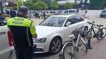 Ara&ccedil;ta Kan G&ouml;ren Vatandaş, Polisi Harekete Ge&ccedil;irdi! Ger&ccedil;ek Bambaşka &Ccedil;ıktı